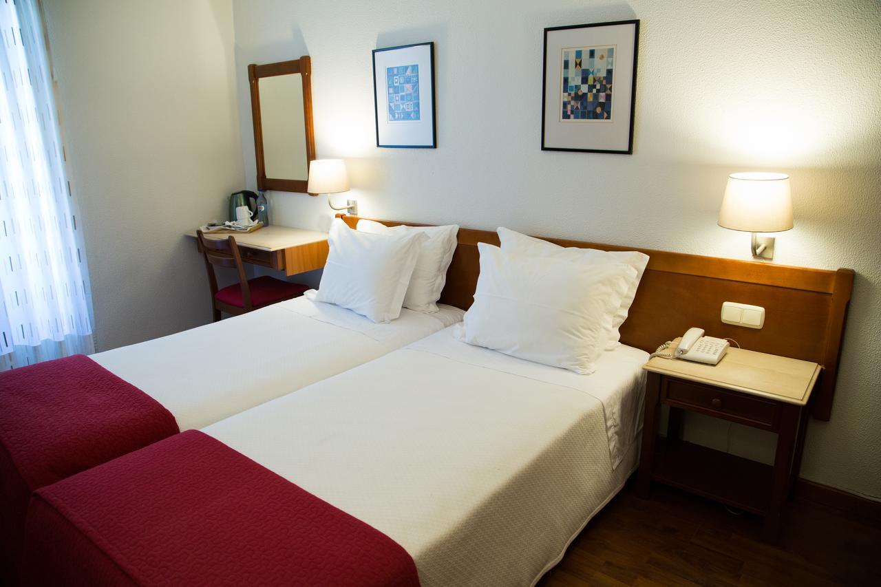 Hotel Solaris Сетубал Экстерьер фото